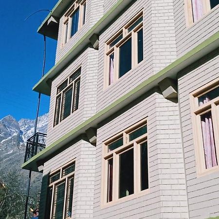 Hotel Mahima Sāngla Exteriér fotografie